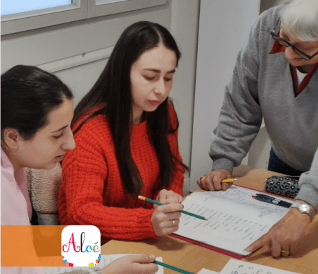 Atelier d'alphabétisation avec Aloé